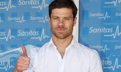 Xabi-Alonso-poses-for-pho-001